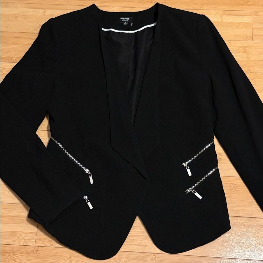 Premise Soft Grunge Women's Black Blazer with Zipper Detail Size 8
